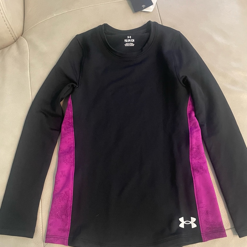 Under Armour girls baselayer shirt